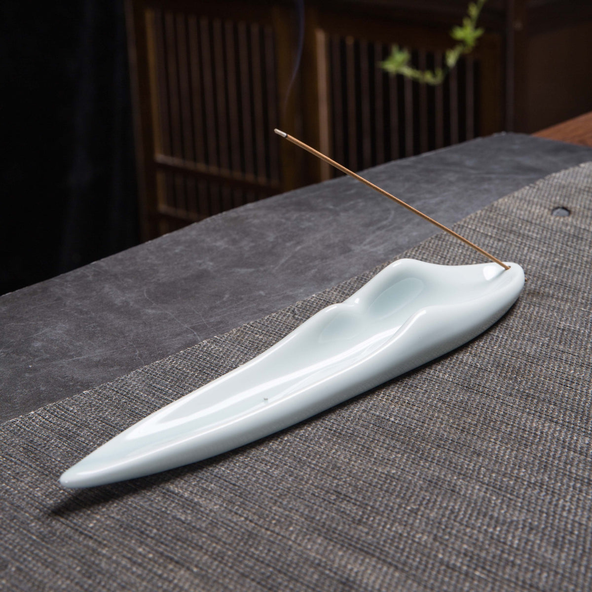 Minimalist Ceramic Incense Stick Holder - Zen Boat & Mountain Ash Catcher Tray